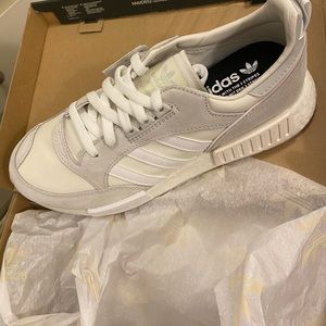 Adidas Boston SuperxR1 Mens 9.5 All White